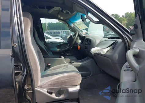 2002 Ford Expedition Xlt from USA, damaged, VIN 1FMRU15WX2LA97901